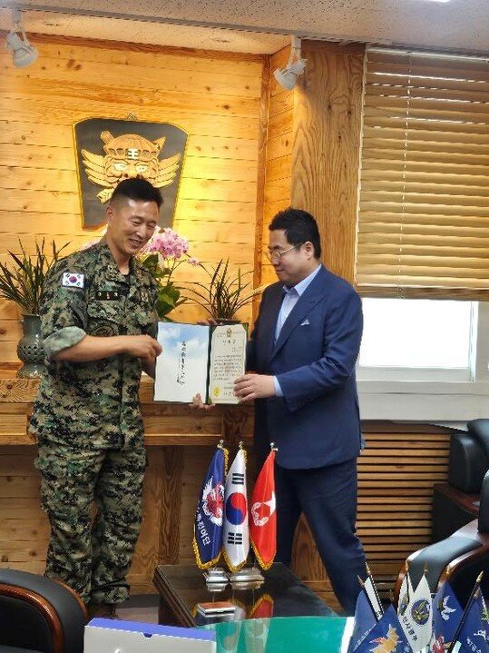 육군 제9공수특전여단 소화기 납품계약 체결식